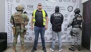 En la captura de 'El Nenuco' se aseguraron armas y vehículos. | Foto: FGR
