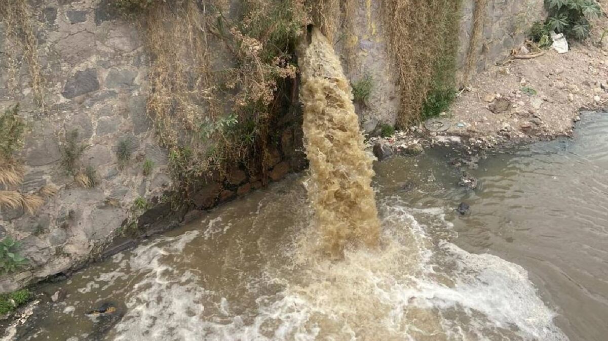 Las descargas irregulares en Tlaquepaque han causado severos daños como en la toma de 'Las Pintas'. | Foto: Silvia Villarreal