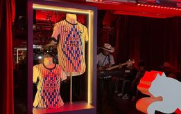 El diseño ganador de Juan Calderón rinde homenaje a la música regional de Nuevo León con detalles que simulan la estructura de un acordeón.