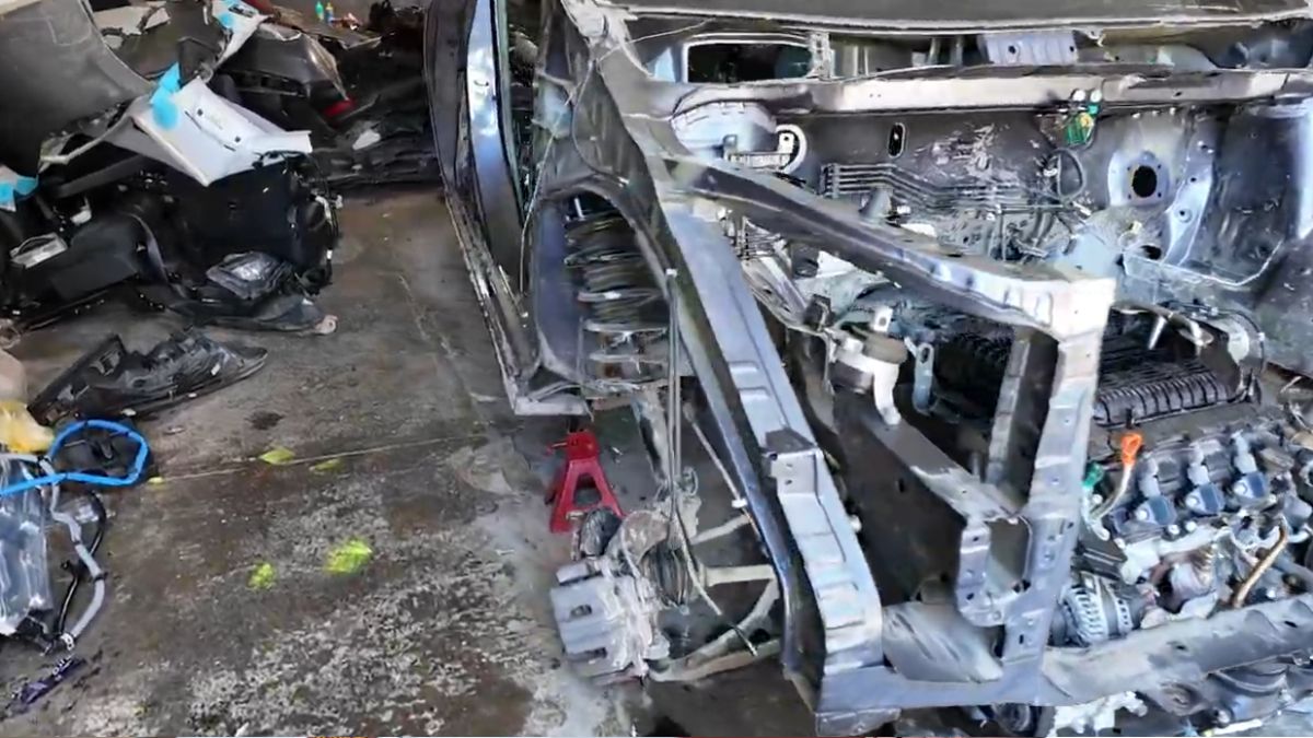 Finca en Zapopan ocultaba vehículos con reporte de robo; Fiscalía investiga posible red delictiva