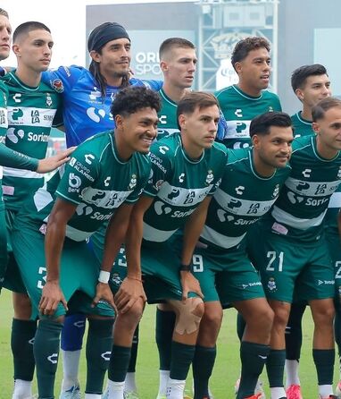 Históricamente, Santos había registrado seis rachas distintas de cinco victorias al hilo, siendo la última la conseguida por Caixinha