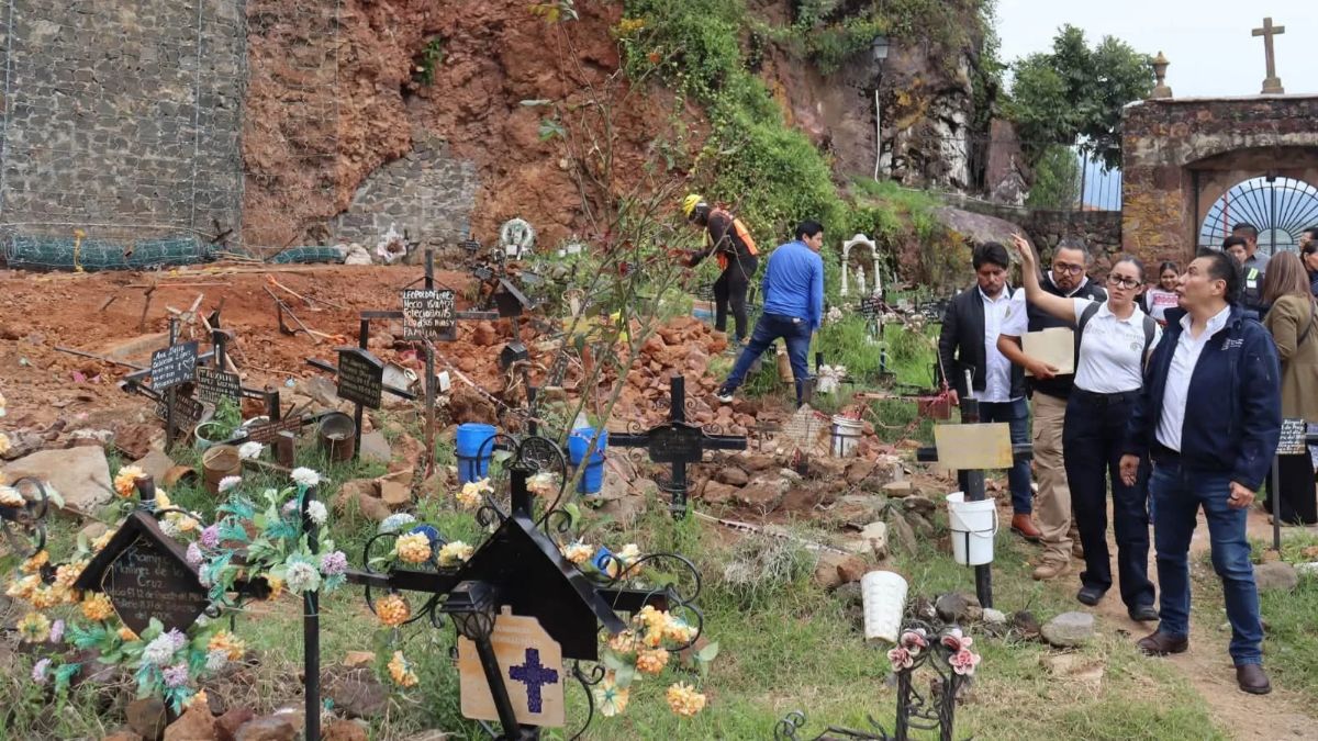 Isla de Janitzio cerrará su panteón al turismo en noche de muertos por riesgo de deslave.