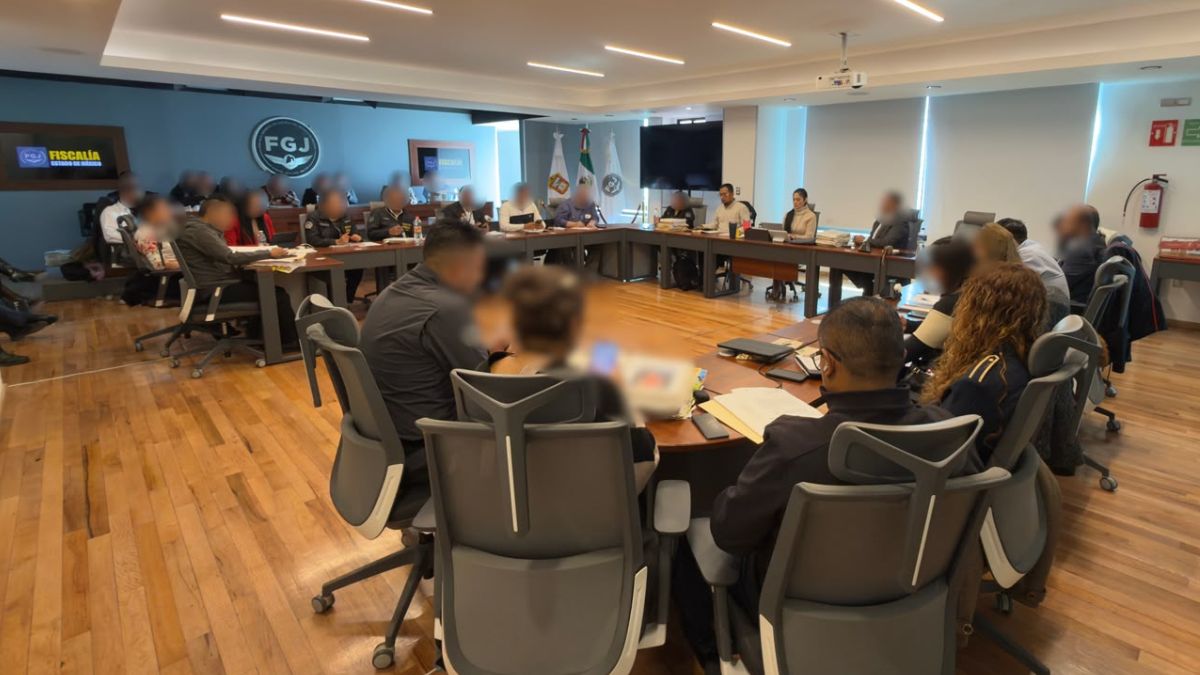 Llevan a cabo mesa de trabajo tras bloqueo en la México-Toluca. | Fiscalía Edomex