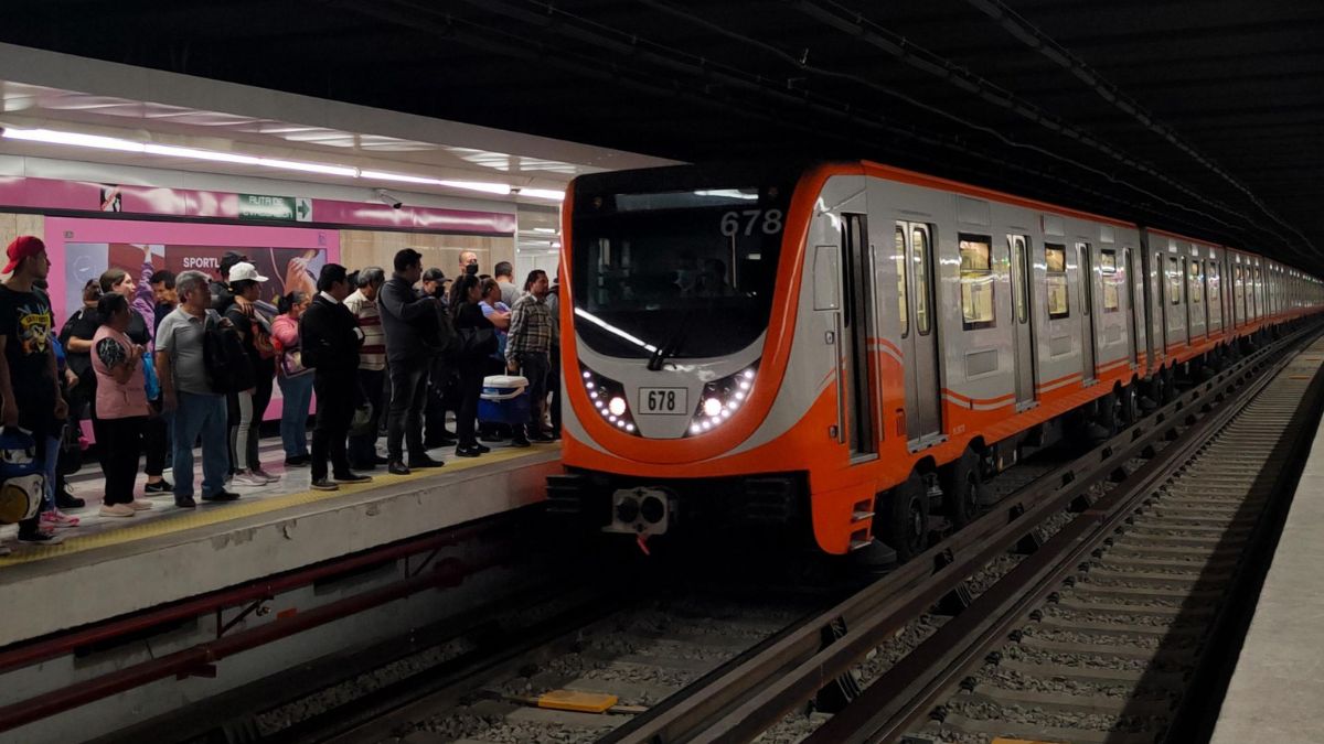 El Metro CdMx presenta afectaciones en sus servicio de la Línea 9. Consulta AQUÍ el avance.
