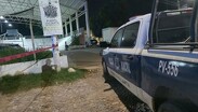 Oficiales de la Policía Municipal de Puerto Vallarta arribaron al lugar y localizaron al hombre tendido sobre la vía pública