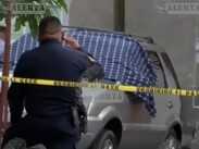 Sicarios en moto disparan ocho veces a un conductor en la zona de embarcaderos de Xochimilco.