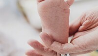 Tanto la madre como el padrastro de Darlett son menores de edad.