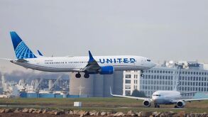 United Airlines prevé finalizar este año con unos 100 vuelos diarios de pasajeros en el mercado mexicano.