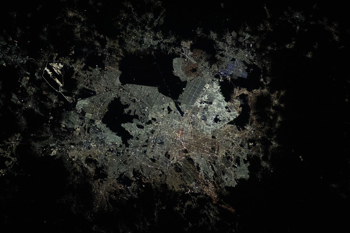 El Valle de México de noche, visto desde la Estación Espacial Internacional en noviembre de 2023| NASA