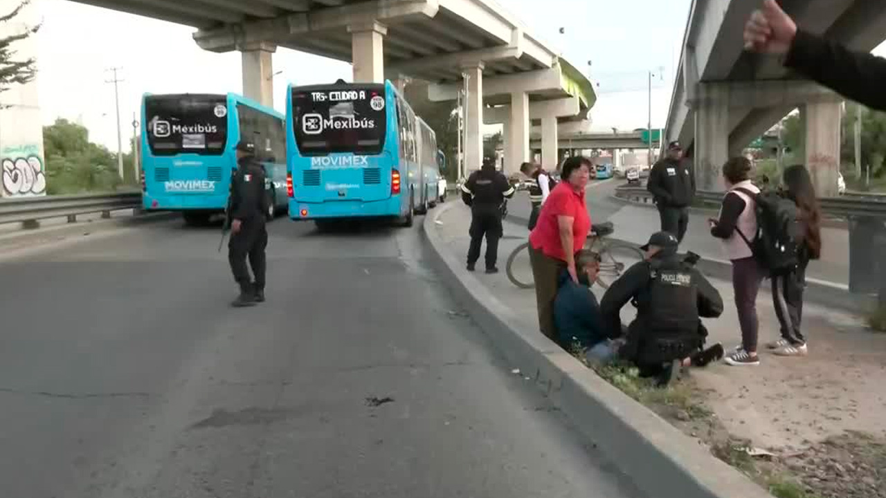 Adulto mayor resulta lesionado tras ser atropellado por Mexibús en Ecatepec
