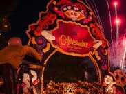 Calaverandia combina la tradición del Día de Muertos con tecnología, arte y espectáculos