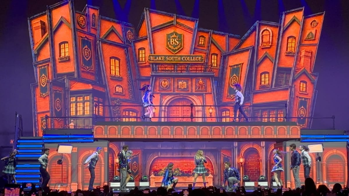 Karol Sevilla, Michael Ronda, Ruggero Pasquarelli y compañía ofrecieron alrededor de dos horas de show