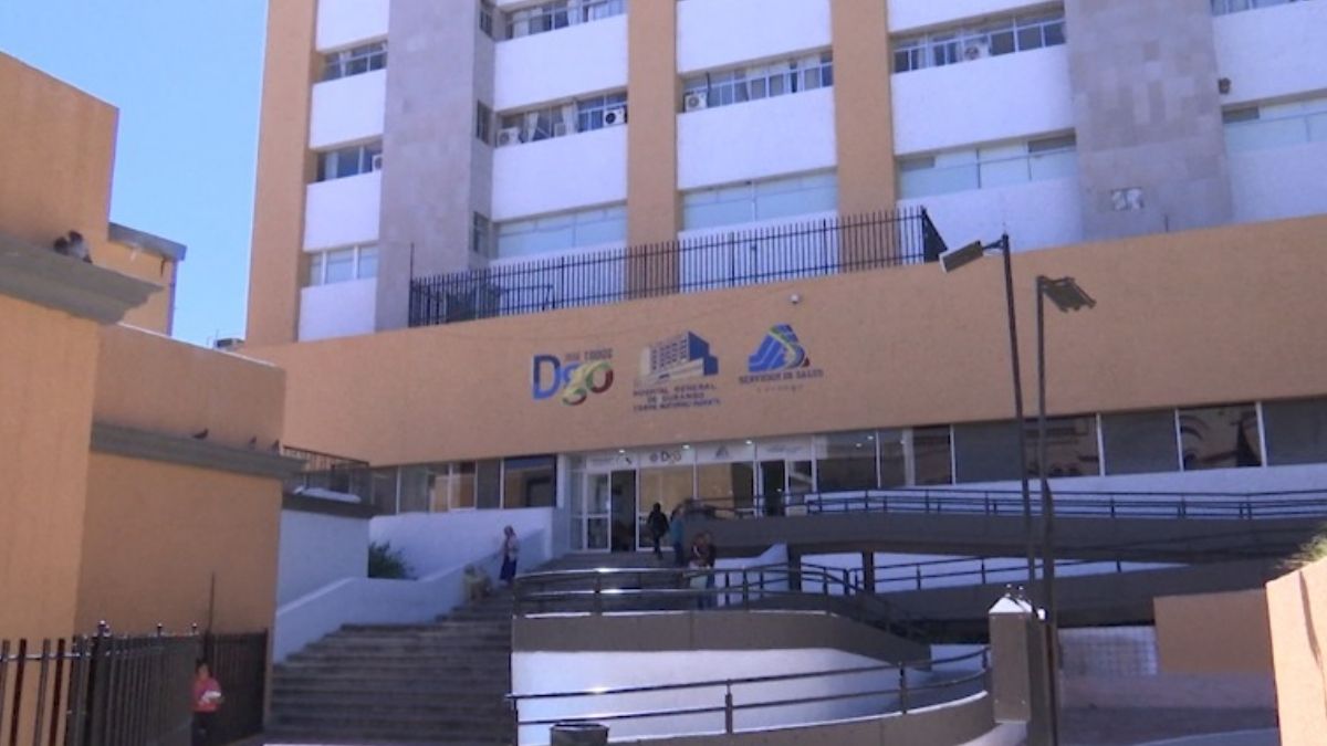 La madre, de 15 años de edad, continúa internada bajo observación médica debido a complicaciones de salud surgidas durante el proceso de parto.