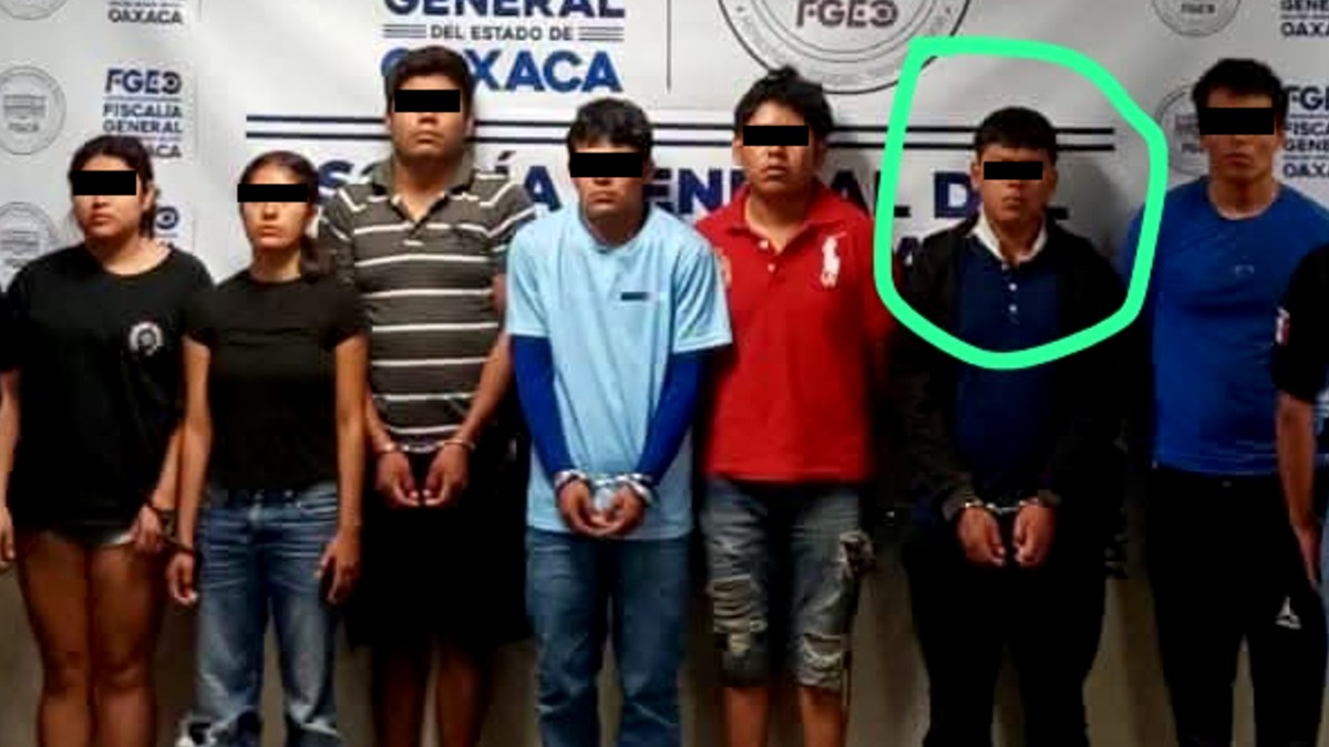 Durante el operativo las corporaciones aseguraron un arma larga, así como cargadores y cartuchos de distintos calibres / Fiscalía de Oaxaca