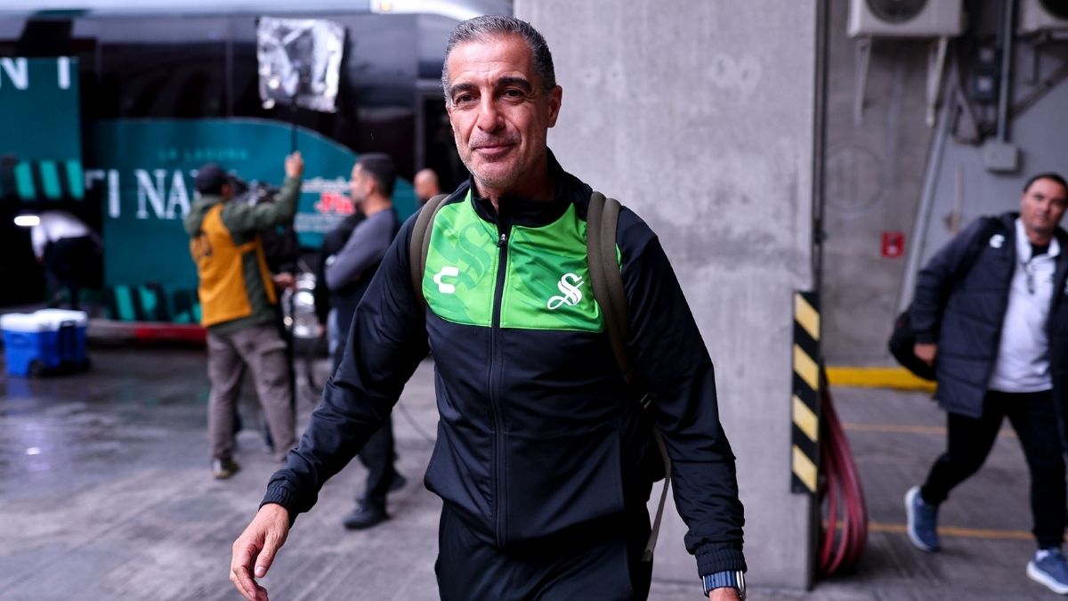 Paiva enfatizó que el equipo buscó ser inteligente ante un rival replegado, logrando una conexión positiva con el Estadio Corona