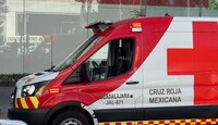 La ambulancia de la Cruz Roja presentó únicamente golpes leves en la parte frontal del lado derecho tras el choque