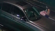Captan a mujer robando espejo retrovisor de auto en la colonia Narvarte Oriente