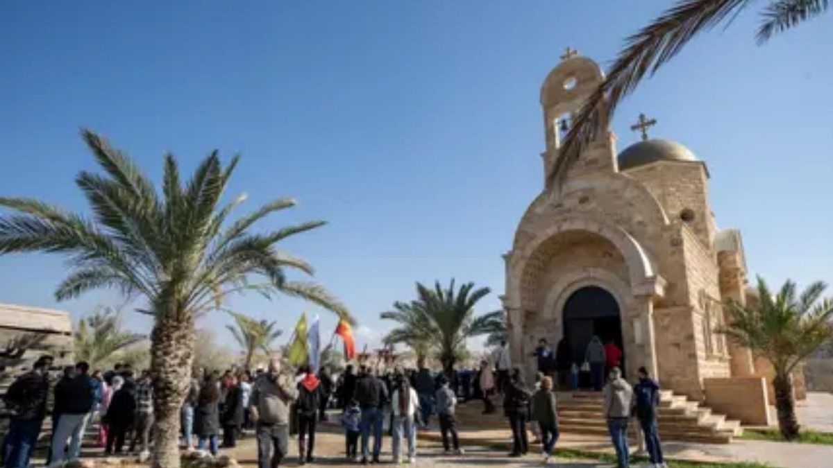 En el lugar se encontraban congregadas entre 150 y 200 personas.