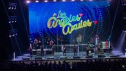 Tan pronto arrancó el show, los asistentes no tardaron en sacar sus mejores pasos de baile.