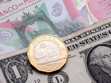 El peso mexicano se ha mantenido estable frente al dólar estadounidense | Freepik