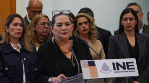 La presidenta consejera del INE se negó a declarar sobre las investigaciones a su persona.