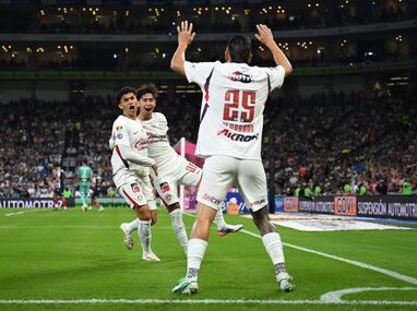 Roberto Alvarado anotó el único tanto del compromiso apenas al minuto 9 aprovechando una desconcentración defensiva en la zaga albiazul.