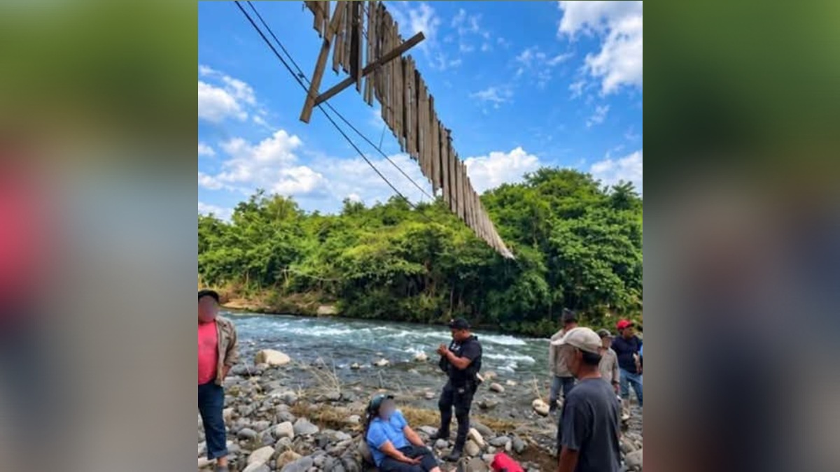 Tres trabajadores de Citrofrut cayeron al río tras la ruptura de una de las líneas de sostén del puente | Hueytamalco Digital