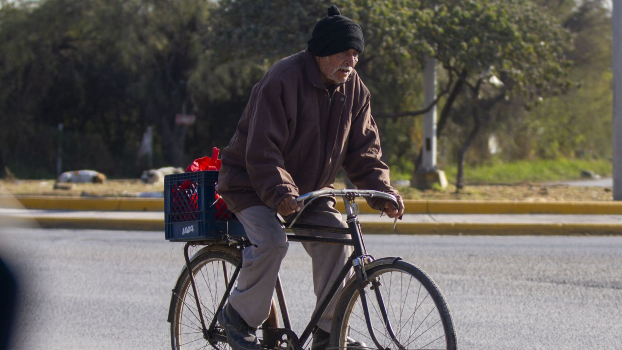 Utiliza medios transporte alternativos y respeta el programa del Hoy No Circula.