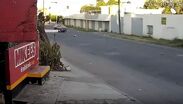 VIDEO | Mujer y dos menores en moto son arrollados por auto en Cuautla; un niño murió y hay dos detenidos