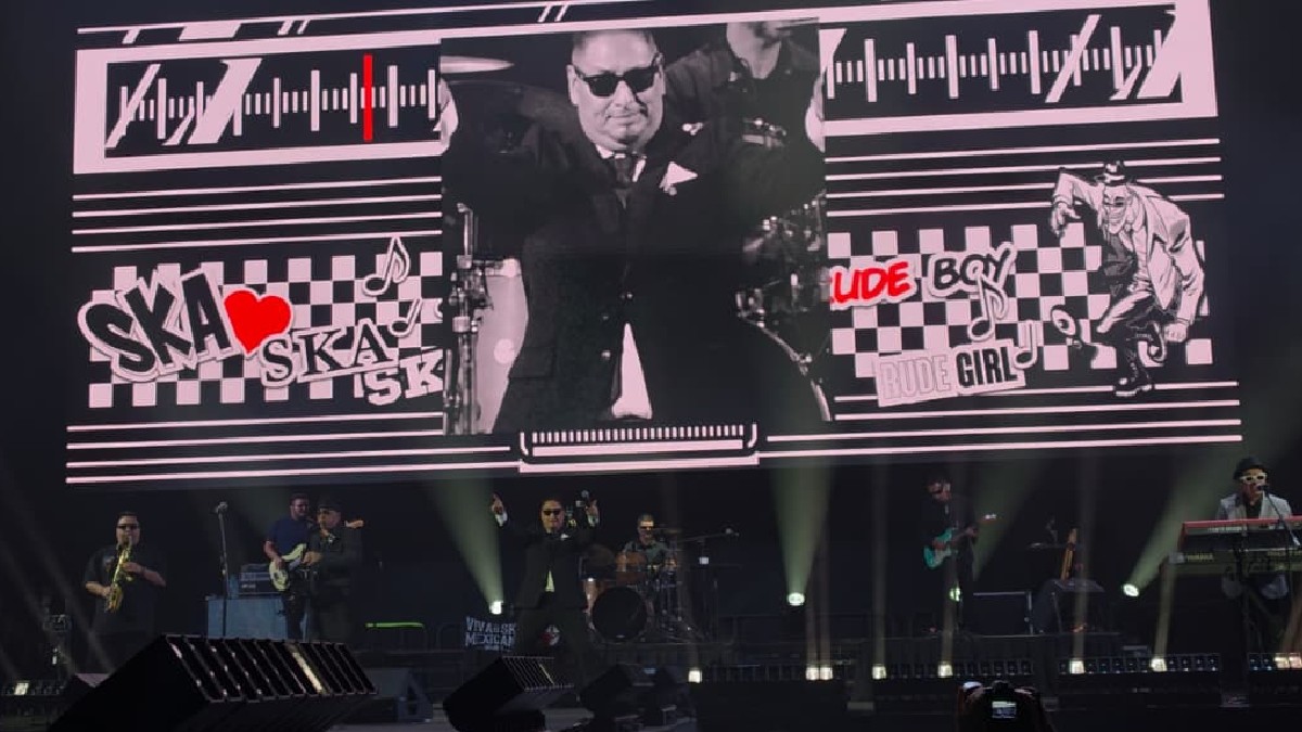 Big Javy y los integrantes de Inspector conectaron con el público regio durante su concierto.
