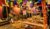 Celebración de Día de Muertos en Sayula con tapetes de aserrín. | festival de las Almas