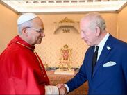La cercanía de Carlos III y León XIV es histórica tras 500 años de separación. | Vatican News