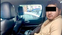 El hombre fue detenido en el cruce de Eloy Cavazos y Cerro del Peñón.