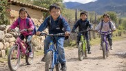 La intención en sacar una sonrisa a los niños en esta Navidad.