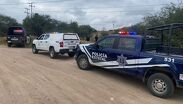 Agentes de la Fiscalía y corporaciones policiales resguardaron la zona en el tramo a El Mezquital durante las diligencias periciales.