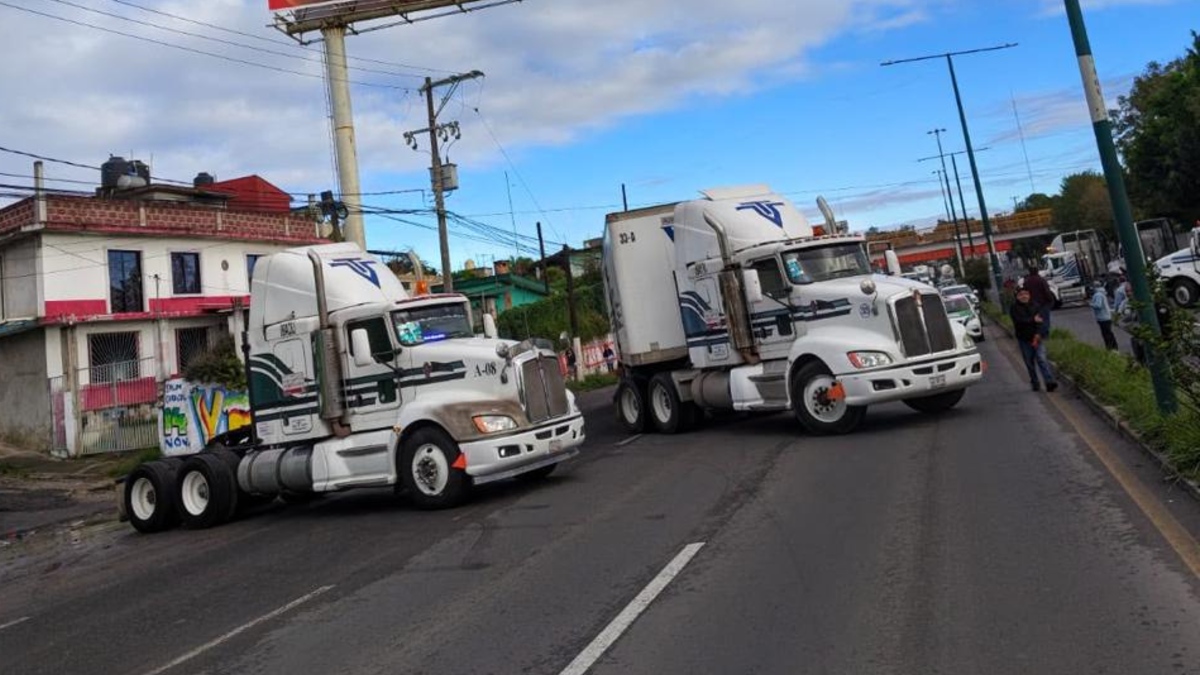 Con bloqueo en autopista Veracruz-Puebla, transportistas exigen mayor seguridad y mejores vías de comunicación | Cortesía