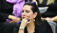 Guadalupe Taddei, consejera presidenta del INE, renuncia a su cargo.
