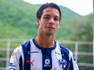 Óliver Torres debutó con Rayados en 2024 jugando ante Puebla / Facebook