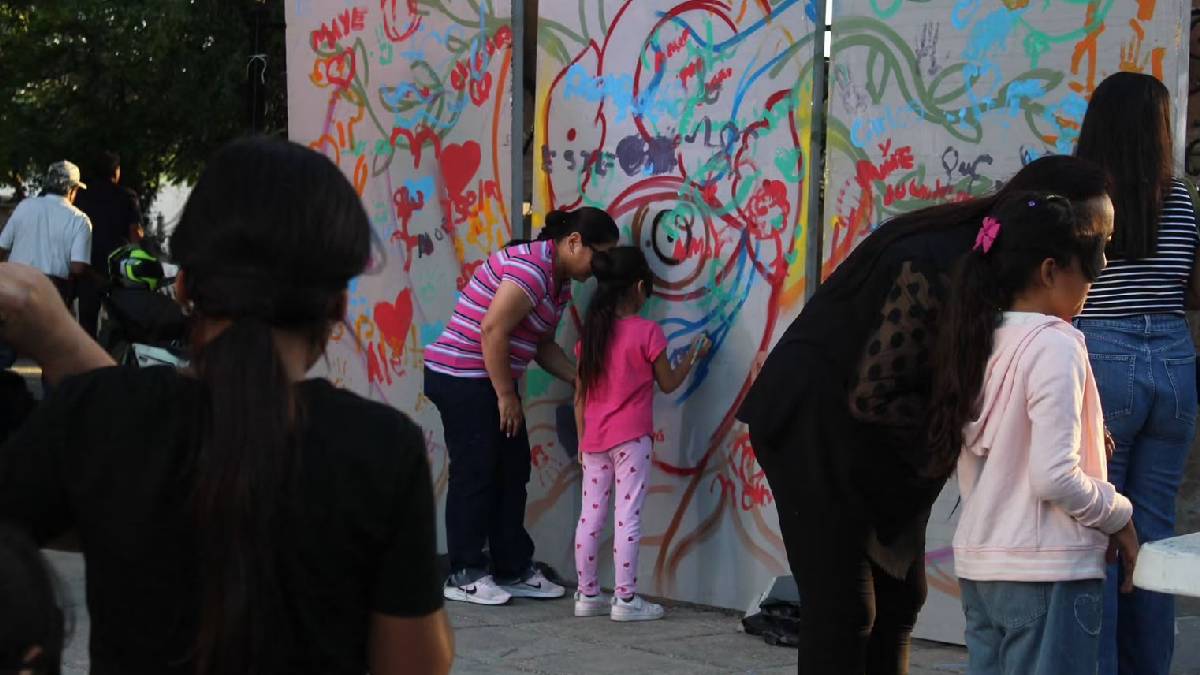 Con “Pinta a Ciegas”, participantes experimentan los retos de la discapacidad visual.