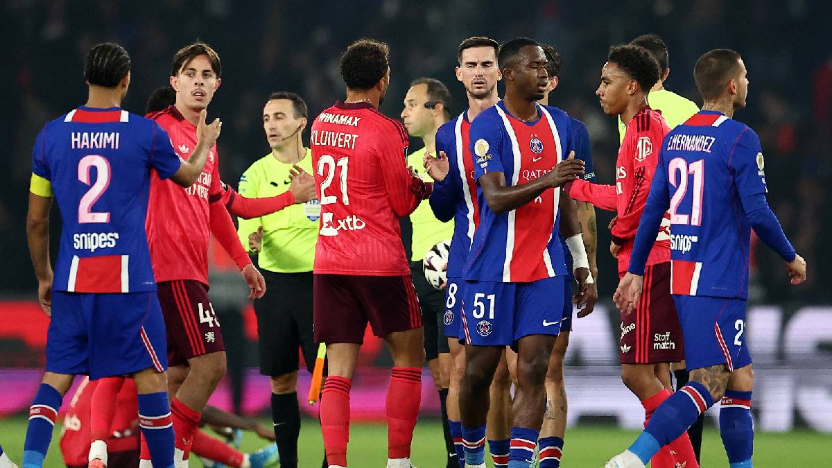 PSG ganó ante Lyon con goles de jugadores que entraron de cambio / Reuters
