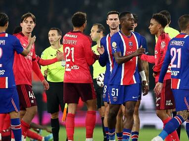 PSG ganó ante Lyon con goles de jugadores que entraron de cambio / Reuters