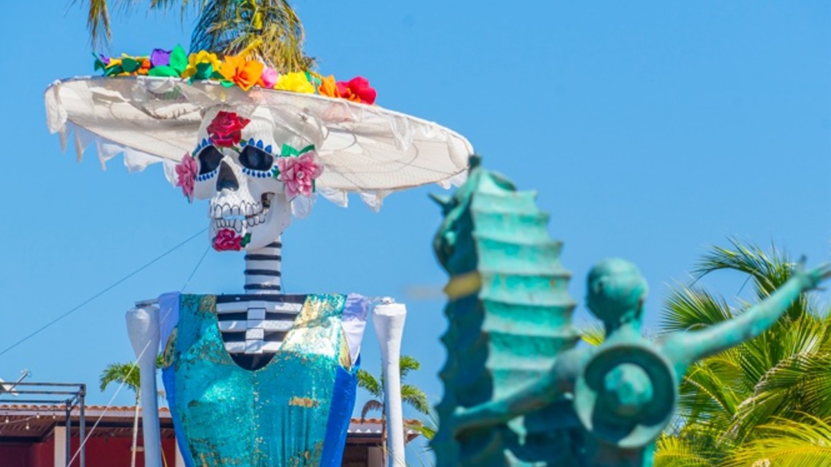 Catrina Gigante en Puerto Vallarta se instalará en el Faro del Malecón | México Desconocido