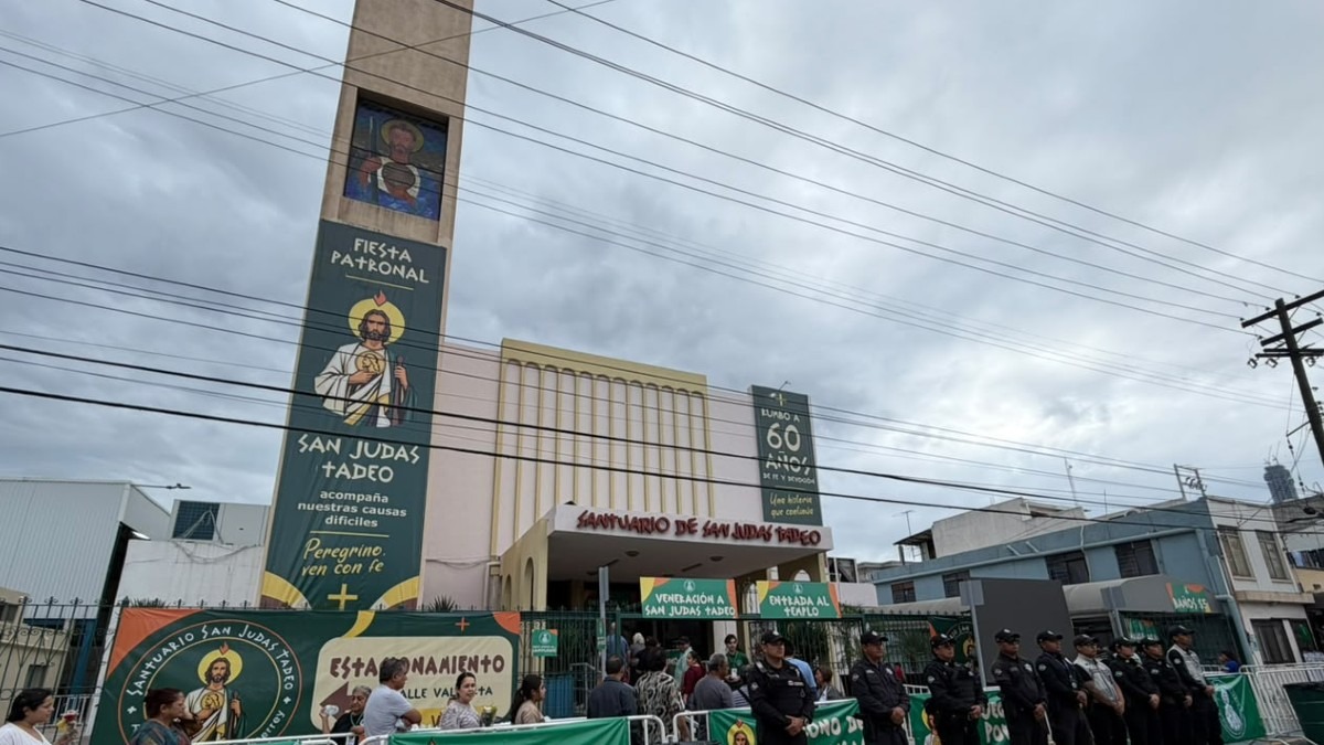 Celebran también el 60 aniversario del templo.