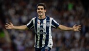 César Garza registra 6 partidos jugados en lo que va del Apertura 2026, todos de titular con Rayados / Facebook