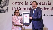 CFE y la Secretaría de Economía anuncian estrategia en recibos de luz para apoyar a un millón de microempresas.