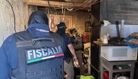 Fiscalía regresa a Pueblo Quieto en Guadalajara y encuentra finca clausurada nuevamente habitada