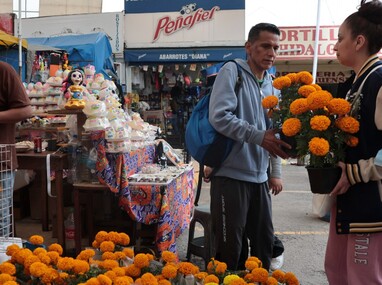 Gobierno municipal de Puebla busca regular la instalación temporal de vendedores durante Día de Muertos | Ulises Raziel