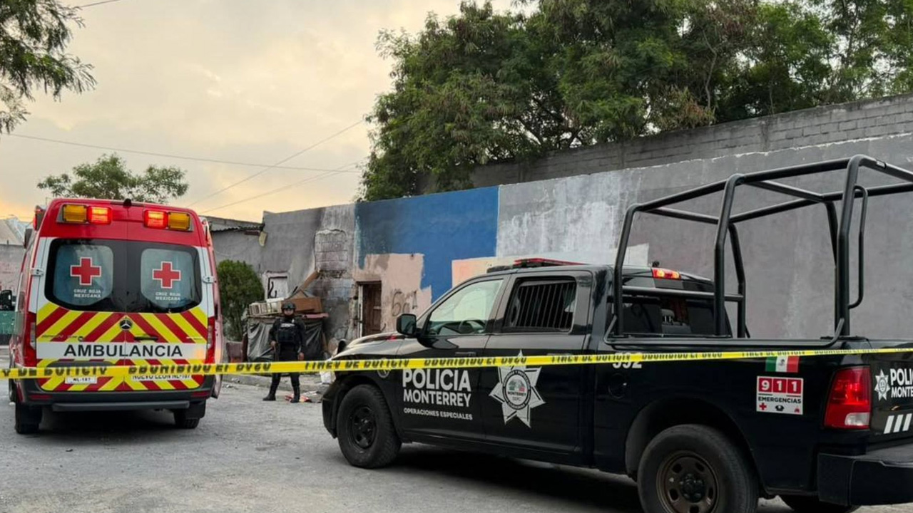 Investigan hallazgo sin vida de adulto mayor en la colonia Barrio Alameda. TD Vespertino Monterrey, 26 de octubre 2026