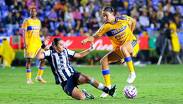 Tras 12 jornadas, Rayadas tiene 31 puntos mientras que Tigres femenil registra 29 / Facebook
