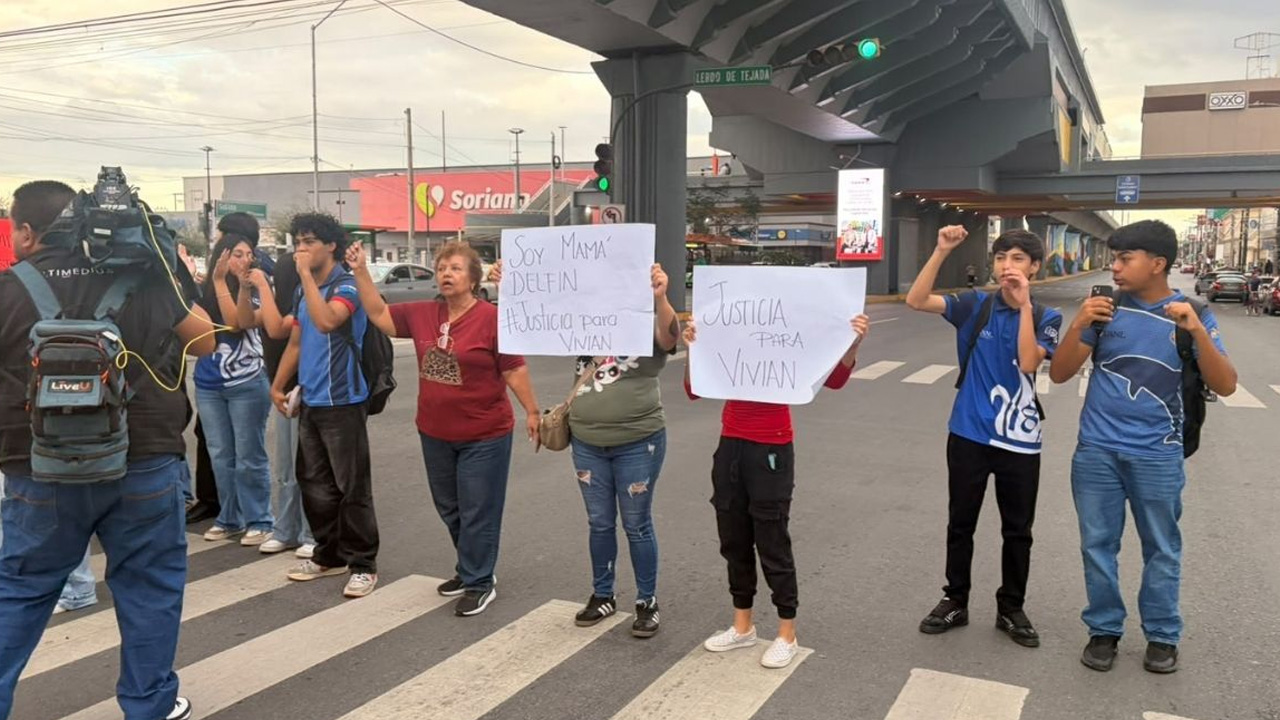 Protestan en Guadalupe por estudiante de la Prepa 8 atropellada. TD Nocturno Monterrey, 26 de octubre 2026
